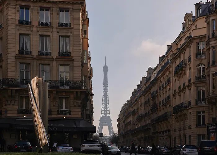Hotel Plaza Tour Eiffel à Paris